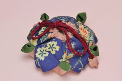 ちりめん細工・桜袋