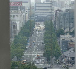 ～城内から姫路駅を眺めて～