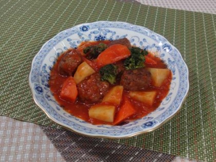 ミートボールのトマトシチュー