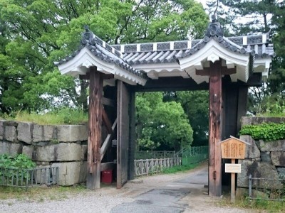 名古屋城門