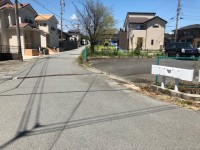 【前面道路も広い中尾駐車場】