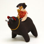 ちりめん細工・熊に乗った金太郎